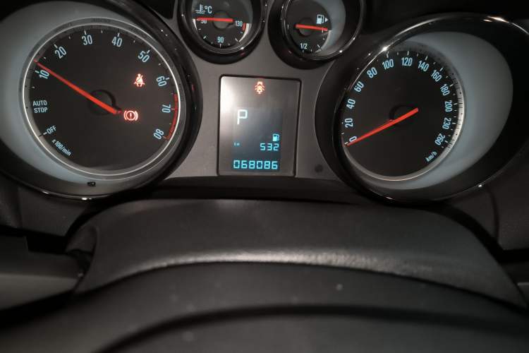 Used Buick Encore 2015 1.4T Automatic Two-Wheel Drive Urban Elite Version