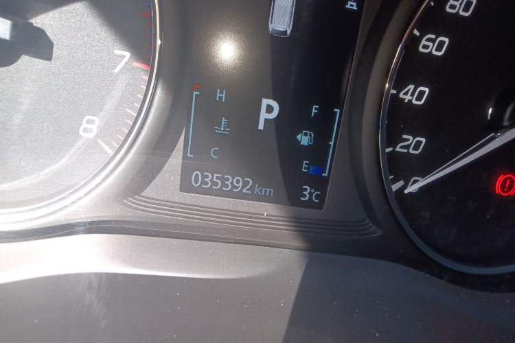 Used Mitsubishi Outlander 2019 2.0L Two-Wheel Drive Comfort Edition 5 Seats China V Standard
