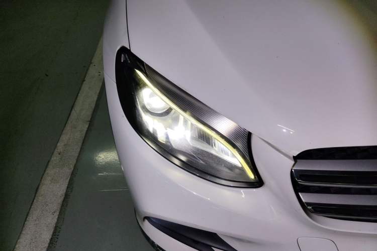 Used Mercedes-Benz GLC 2016 GLC 260 4MATIC Dynamic Edition