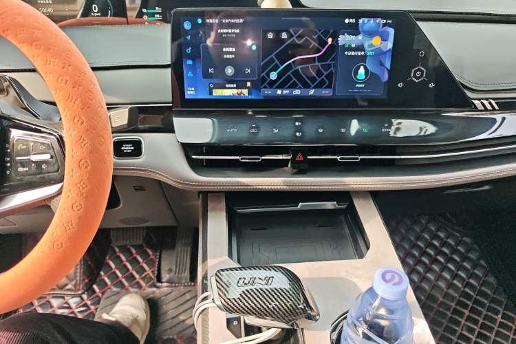 Used CHANGAN UNI-K iDD 2023 Smart Electric iDD 1.5T 135km Smart Leading Model Audio And AC Panel