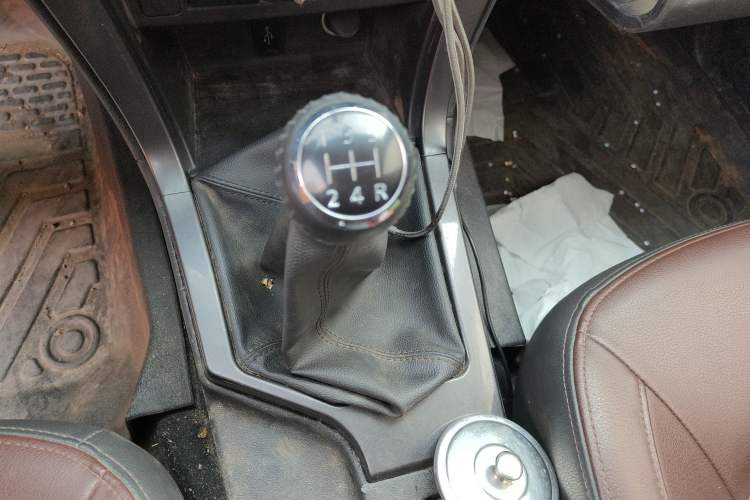 Used Great Wall Wingle 5 2020 2.4L Gasoline 4x4 Value-Added Big Double-Cab Version Emission Standard China VI Engine Code 4K22D4M