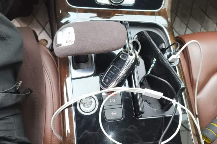 Used Audi A8 2014 A8L 45 TFSI quattro Comfort model Gear Lever