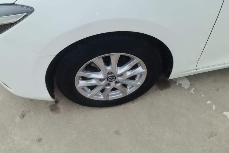 Used Mazda 3 Axela 2017 Sedan 1.5L Automatic Comfort Model Emission Standard China V Exterior 4