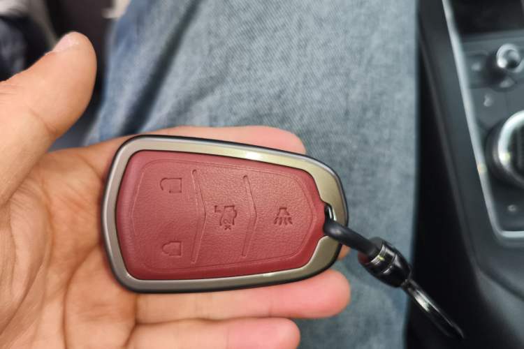 Used Cadillac XT4 2018 28T Two-Wheel-Drive Luxury Model
