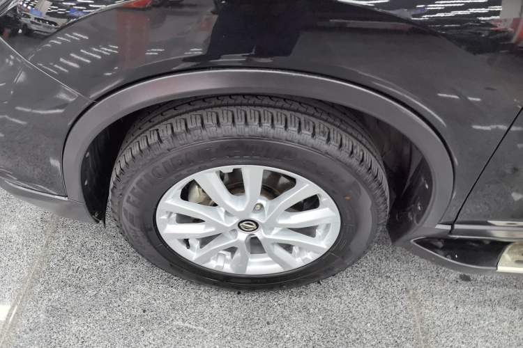 Used Nissan X-Trail 2019 2.0L CVT Smart Connect Comfort Edition 2WD
