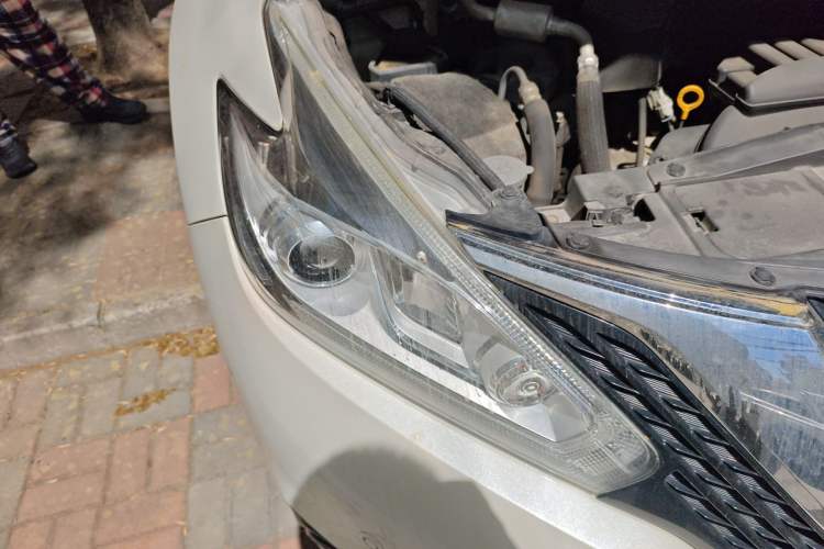 Used Nissan Murano 2015 2.5 S/C HEV XL Two-Wheel Drive Hybrid Luxury Edition Right Front Headlight