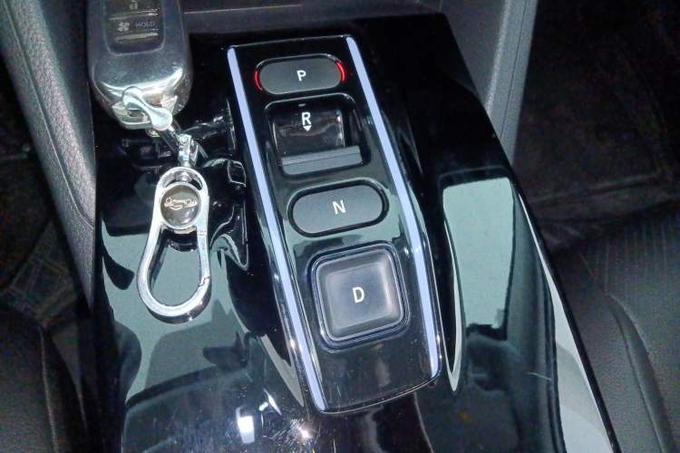 Used Honda e:NP1 2023 420 km Vision Edition Gear Lever