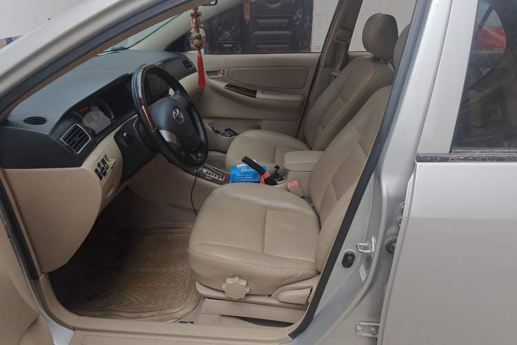 Used Toyota Corolla EX 2013 1.6L Automatic Luxury Edition