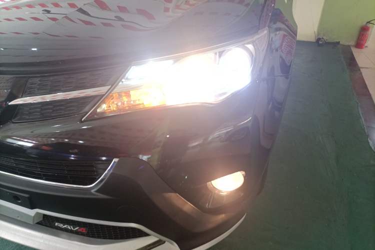 Used Toyota RAV4 2013 2.0L CVT Two-Wheel Drive Urban Edition