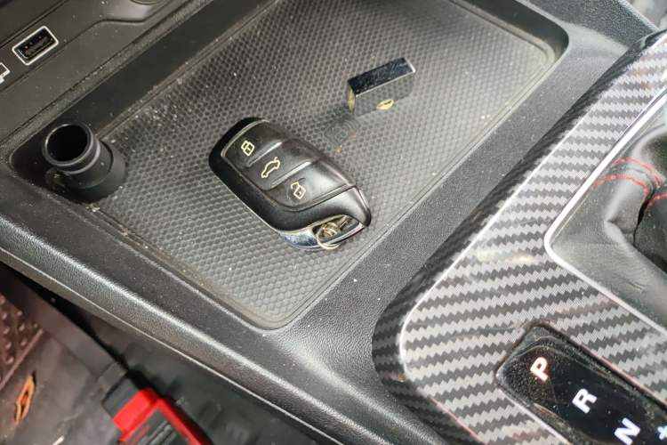 Used MG 5 2021 180 DVVT CVT Youthful Style Edition
