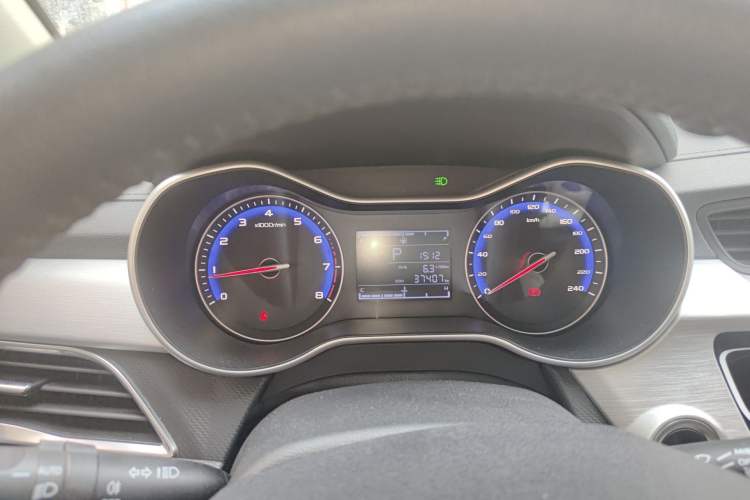 Used Geely Auto Vision 2019 Upgraded Model 1.5L CVT Luxury Version China VI Standard