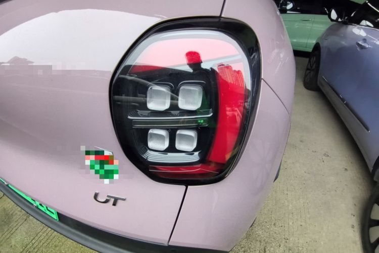 Used AION UT 2025 330 Starlight Edition
