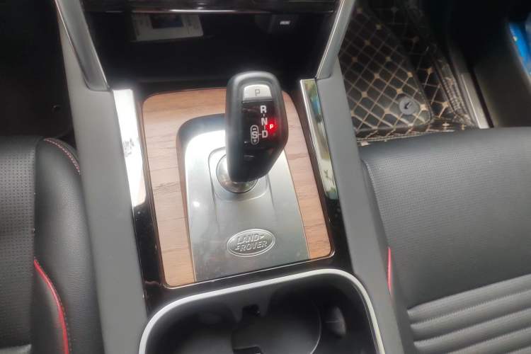 Used Land Rover Discovery Sport 2020 249 PS R-Dynamic Performance Edition