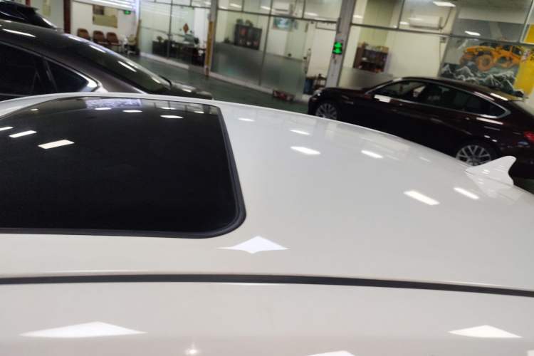 Used Toyota Corolla 2017 Revised Version 1.2T S-CVT GL-i Roof