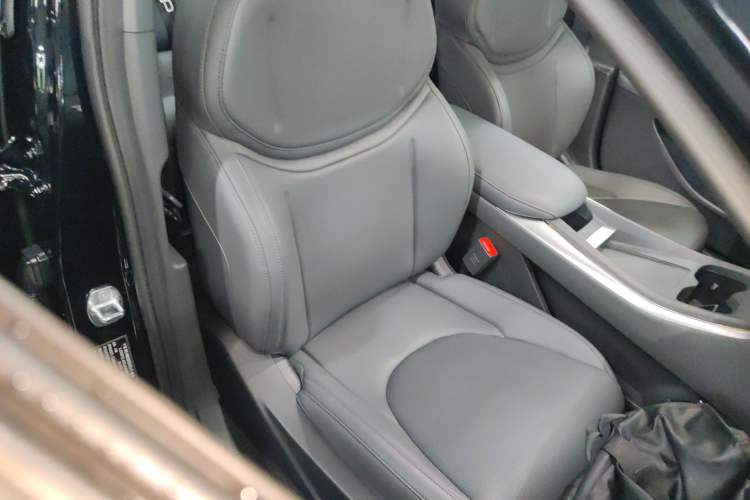 Used XPeng MONA M03 2025 600 with Ultra-Long Range Max Right Front Seat