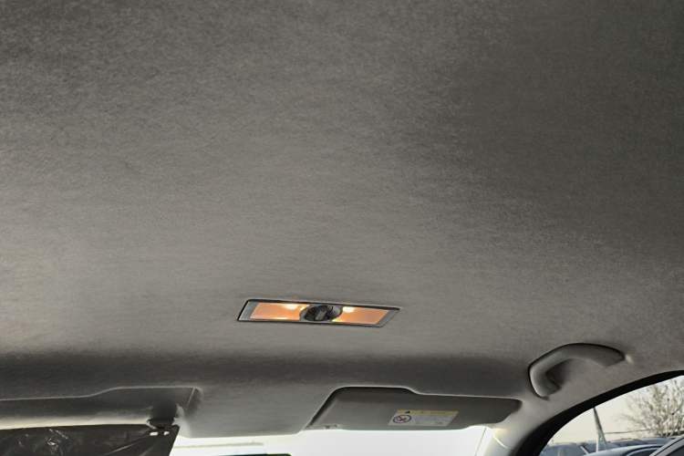 Used Volkswagen Lavida 2019 Lavida Start 1.5L Manual Fashion Edition China VI Standard Headliner