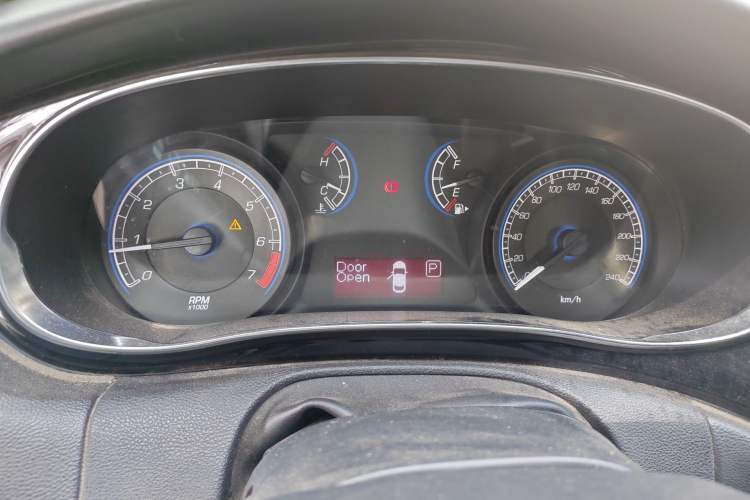 Used Fiat Viaggio 2012 1.4T Automatic Enjoyment Edition Instrument Cluster
