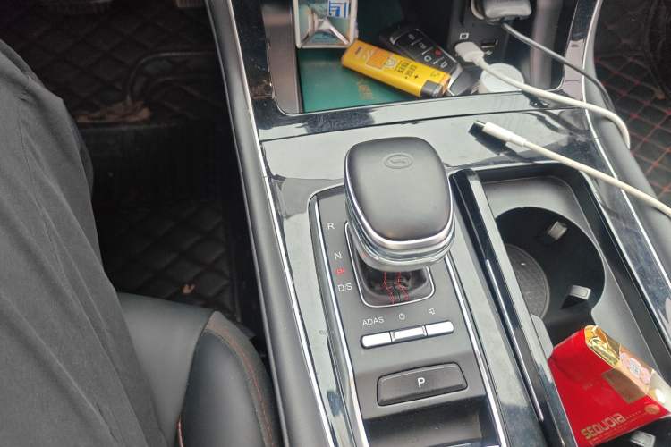 Used GAC Trumpchi GS4 PLUS 2021 270T Automatic Galaxy Edition Gear Lever