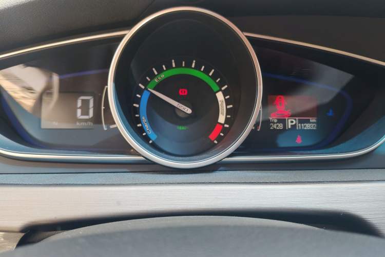 Used Roewe e550 2014 Flagship Edition
