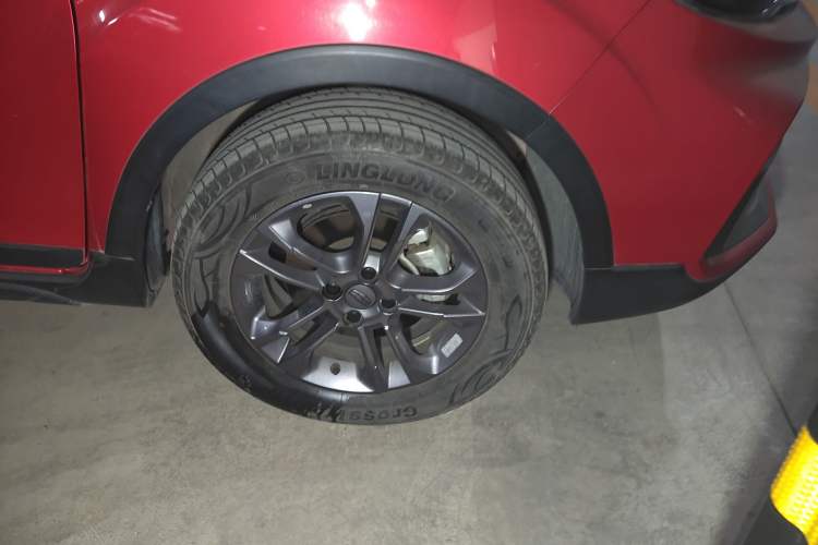 Used Geely Auto Vision X3 2019 Upgraded Model 1.5L Manual Elite Version