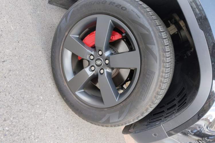 Used Land Rover Defender 2023 130 3.0T P400 HSE Right Front Wheel Hub