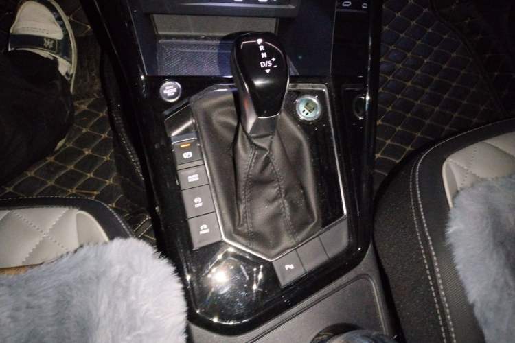 Used Volkswagen Tayron 2024 300TSI Two-Wheel-Drive Luxury Plus Advanced Version