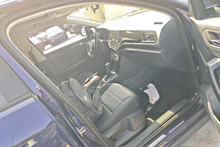 Used Volkswagen T-ROC 2020 280TSI DSG Two-Wheel Drive Comfort Version
