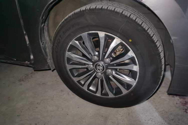 Used Toyota Corolla 2017 Revised Version 1.2T S-CVT GL-i
