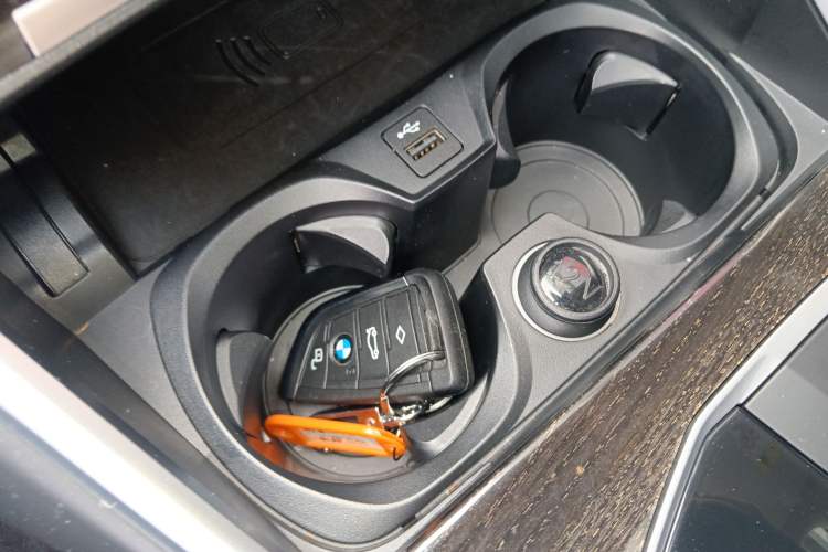 Used BMW 3 Series 2021 Second Facelift 325Li M Sport Package
