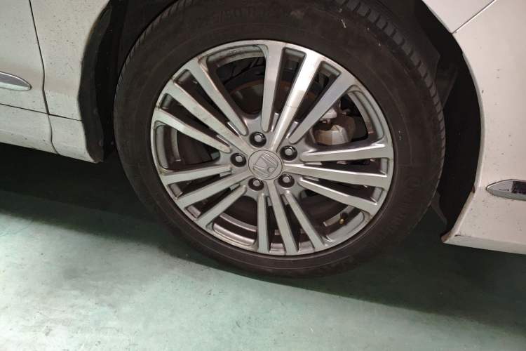 Used Honda Elysion 2016 2.4L Supreme Edition
