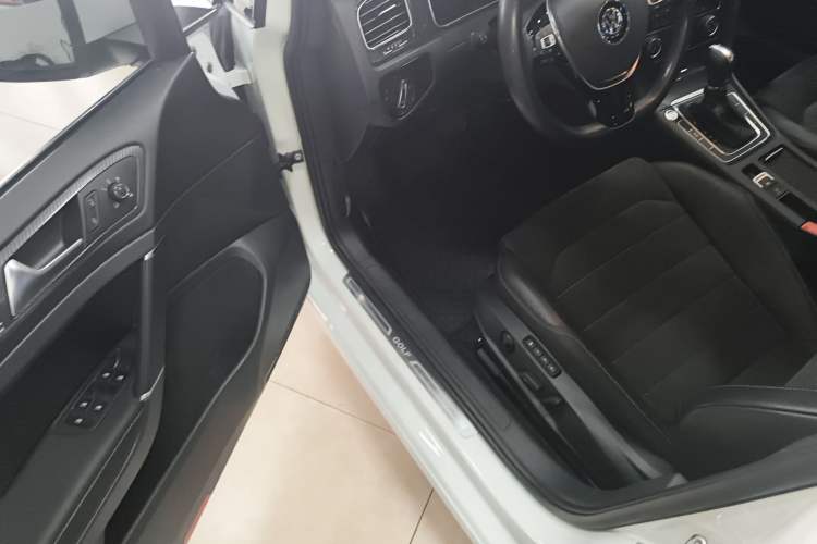 Used Volkswagen Golf 2019 280TSI DSG Luxury Version China VI Standard