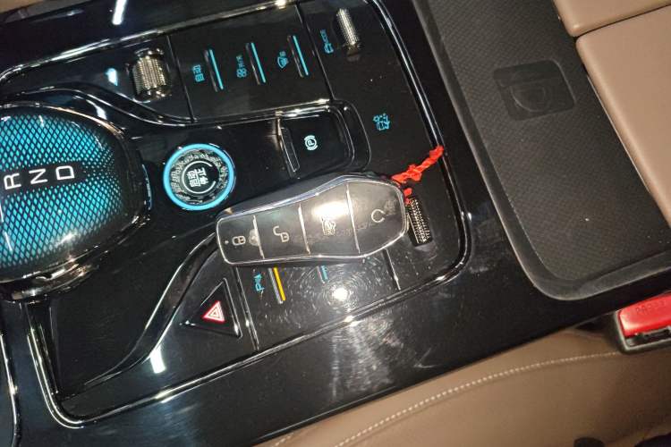 Used BYD Han 2023 EV Champion Edition 605KM Front-Drive Premium Model Vehicle Key