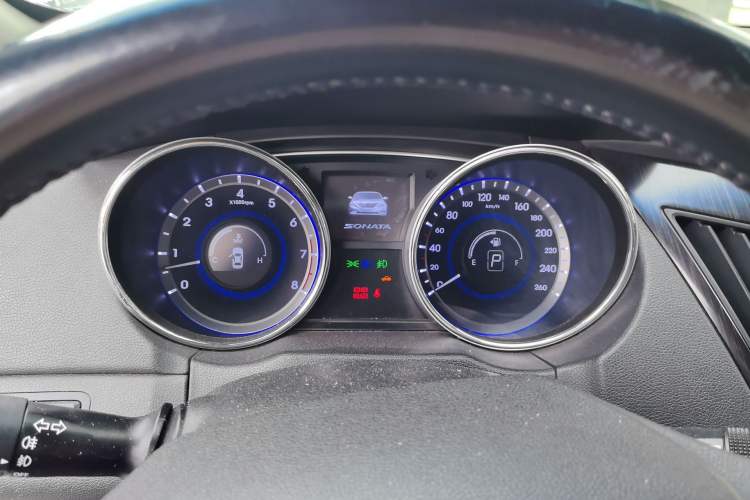 Used Hyundai Sonata 2011 2.0L Automatic Supreme Edition
