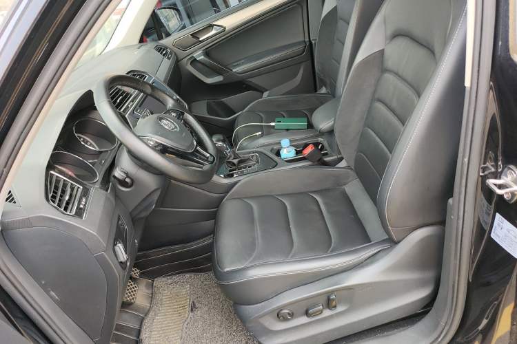 Used Volkswagen Tiguan L 2018 330TSI Automatic Two-Wheel Drive Luxury Edition Left Front Seat