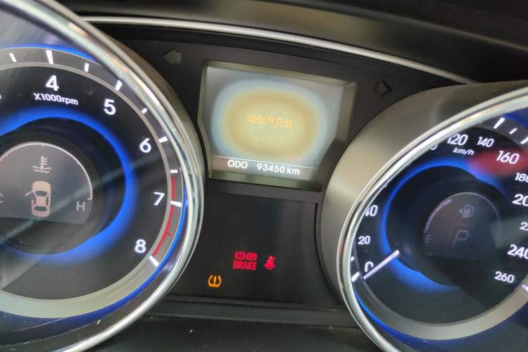 Used Hyundai Sonata 2013 2.4L Automatic Luxury Version China IV Standard
