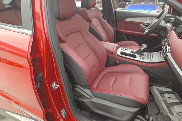 Used JETOUR X70 PLUS 2021 1.5T DCT Mountain 5-Seater
