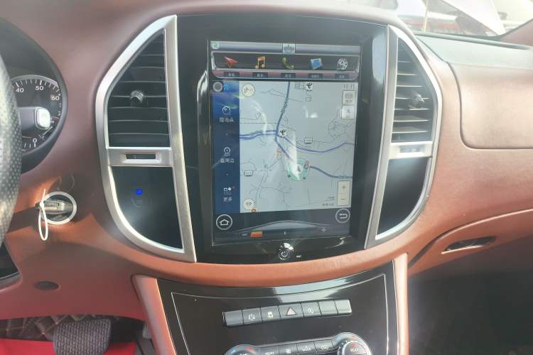 Used Mercedes-Benz Vito 2016 2.0T Business Edition Audio And AC Panel