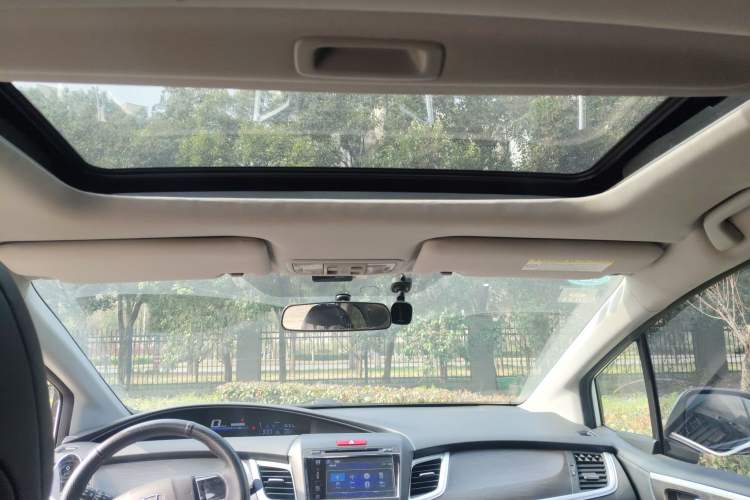 Used Honda Jade 2014 1.8L Automatic Comfort Elite Version 5 Seats
