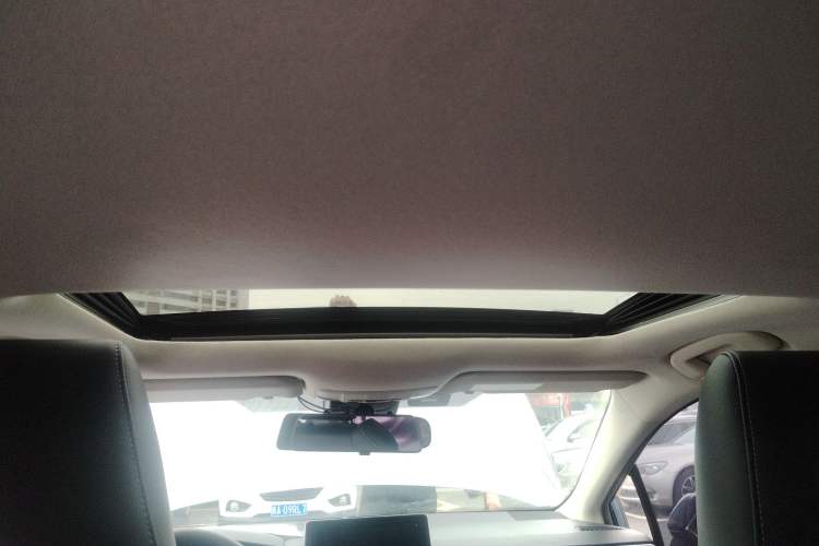 Used Toyota Corolla 2021 Dual-Motor 1.8L E-CVT Elite Edition Headliner