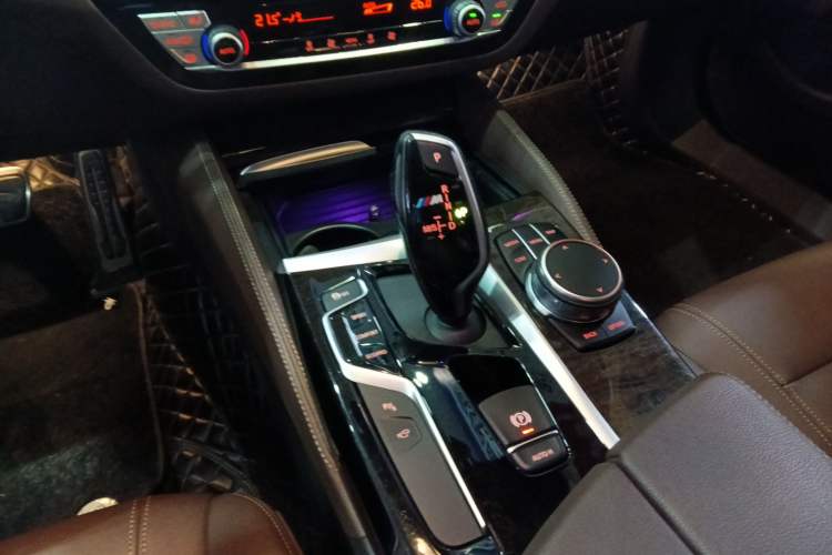 Used BMW 5 Series 2019 525Li M Sport Package
