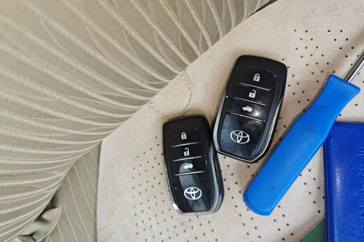 Used Toyota Highlander 2018 2.0T Four-Wheel Drive Elite Edition 7 Seats China VI Standard
