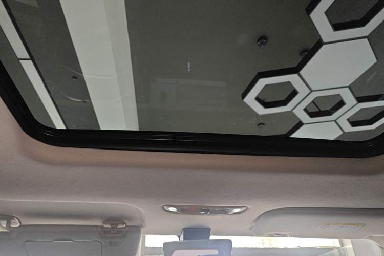 Used iCAR 03 2024 501km Two-Wheel Drive Long-Range Yuechao Edition