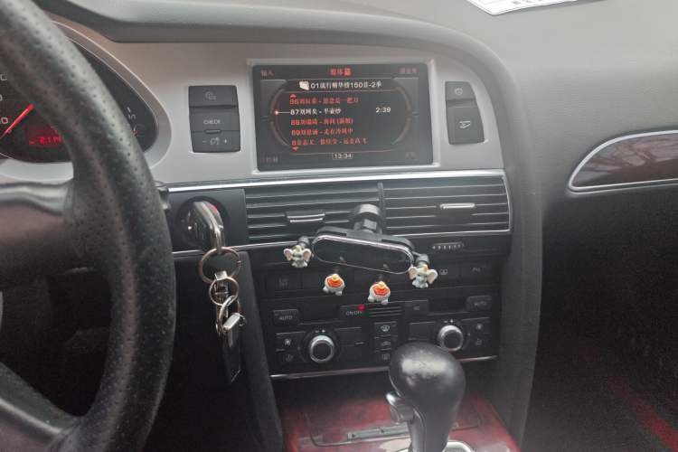 Used Audi A6L 2011 2.0 TFSI Automatic Standard Edition Audio And AC Panel