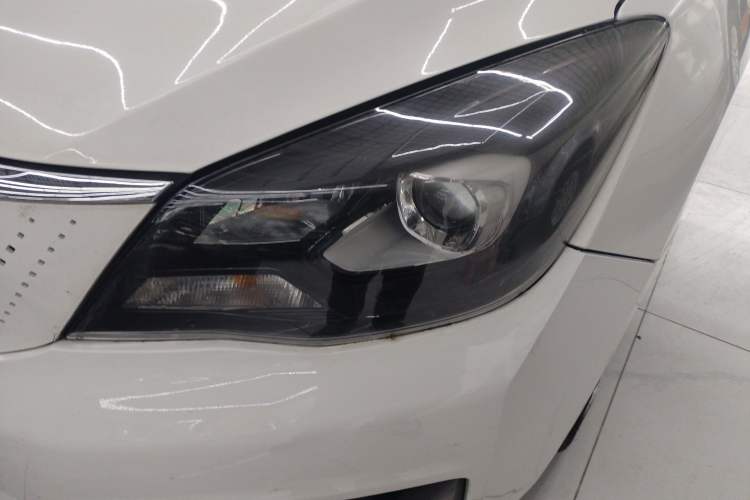 Used Dongfeng Aeolus E70 2023 500 Smart Edition Lithium Iron Phosphate 48.6 kWh 120 kW