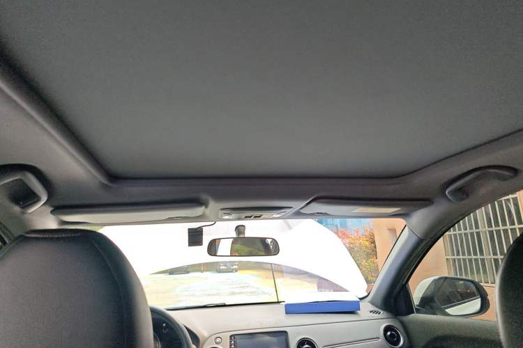 Used Honda XR-V 2021 1.5L CVT Comfort Version Headliner