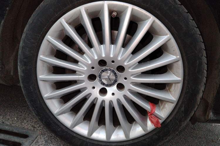 Used Mercedes-Benz E-Class 2015 Facelift E 260 L Luxury Edition