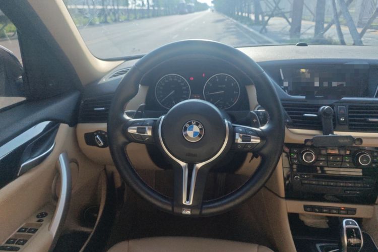 Used BMW X1 2015 xDrive20i Fashion Upgrade Edition
