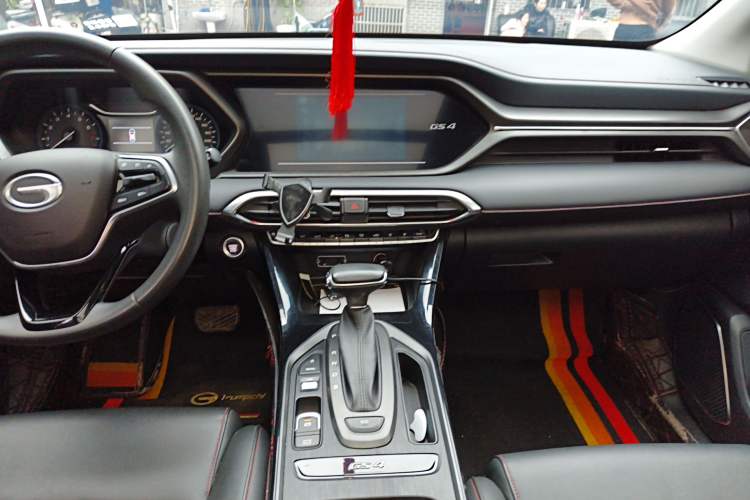 Used GAC Trumpchi GS4 2020 270T Automatic Elite Tech Edition Audio And AC Panel