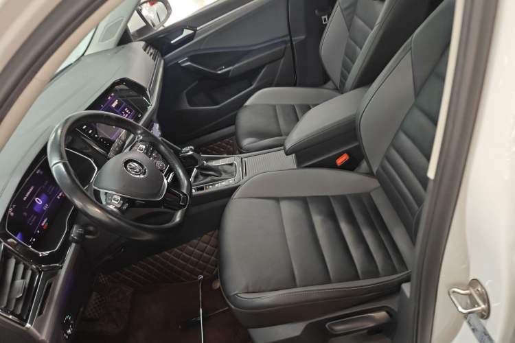 Used Volkswagen Sagitar 2021 200TSI DSG Comfort Connect Edition Left Front Seat