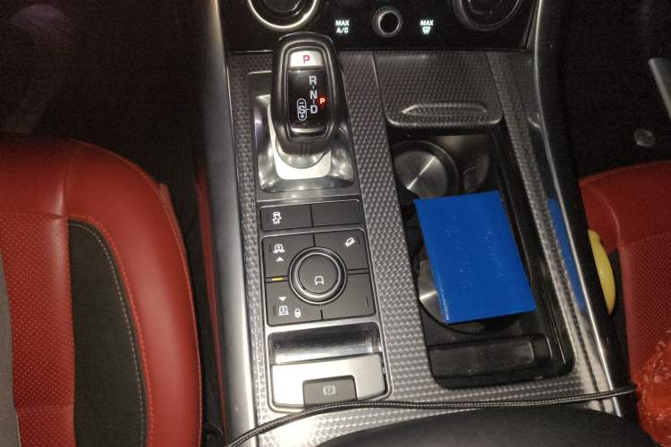 Used Land Rover Range Sport 2021 3.0 L6 YAO Black Edition Gear Lever